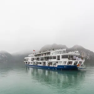Mon Cheri Cruises Hotel