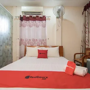 Reddoorz Near Railway Station Hotel 3*