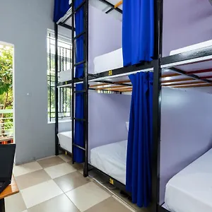 Az Hostel