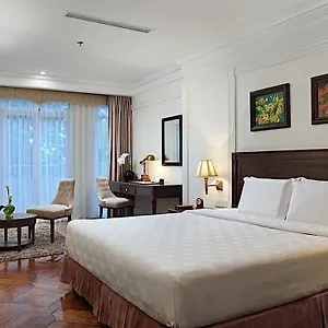 Silk Path Boutique 4*
