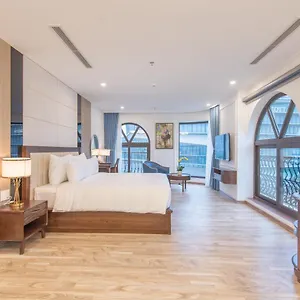 Hotel Reyna Luxury & 4*