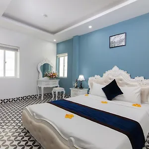 Boutique House 2*